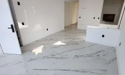 Apartamento com 3 dormitórios à venda, 83 m² por R$ 600.000,00 - Praia Do Meio (Ens Brito) - Palhoça/SC