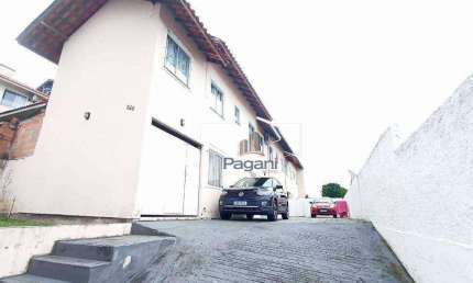 Sobrado com 2 dormitórios à venda, 69 m² por R$ 399.000,00 - Ipiranga - São José/SC
