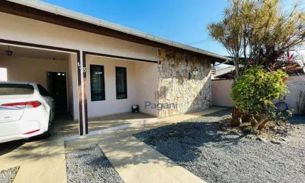 Casa com 3 dormitórios para alugar, 170 m² por R$ 5.000,00/mês - Aririú - Palhoça/SC