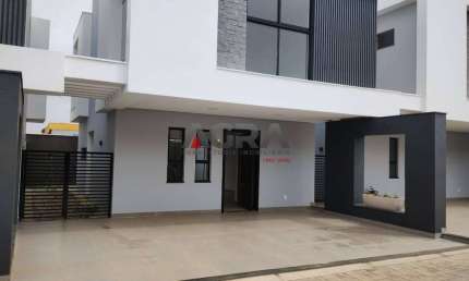 Casa com 03 Suítes, no Boa Vista, Vitória da Conquista