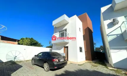 Casa em condomínio fechado com 3 quartos à venda na Rua Elias Meireles, 27, Poço Fundo, São Pedro da Aldeia, 100 m2 por R$ 350.000