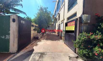 Ponto comercial com 8 salas para alugar na Rua Antônio R. Silveira, 178, Centro, São Pedro da Aldeia, 270 m2 por R$ 6.500