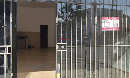 Aluguel de Loja Comercial de 107m² no Centro de São Pedro da Aldeia-RJ