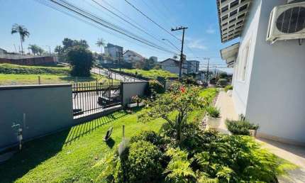 Casa Espetacular no Glória com Espaço Generoso e Localização Ideal