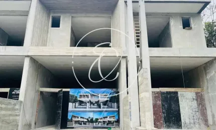Casa Geminada Nova à Venda no Bairro Anita Garibaldi, Joinville/SC - Modernidade e Conforto
