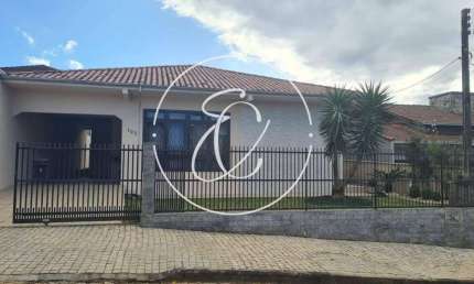 Casa Plana à Venda no Guanabara, Joinville/SC ? Espaço, Conforto e Localização Tranquila