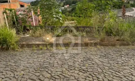 TERRENO À VENDA EM UVARANAS - VILA PRINCESA DOS CAMPOS