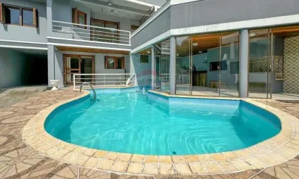 Casa com 4 quartos à venda na Agronomia, Porto Alegre 