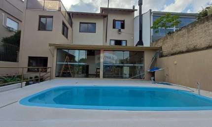 Casa com 3 quartos à venda na Rua Professor Abílio Azambuja, 43, Jardim do Salso, Porto Alegre
