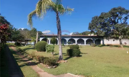Casa de Campo à Venda em Campo Limpo Paulista, Térrea, 4 Suítes, R$ 995.000,00