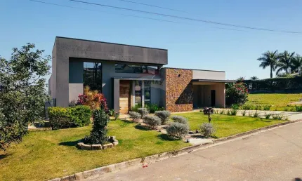Vende casa de condomínio em Itupeva-SP. Térrea, 4 quartos, Colinas de Inhandjara- R$ 1.800.00,00