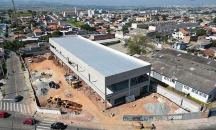 Salão Comercial para Locação em Itaquaquecetuba, Vila Ursulina, 1 vaga