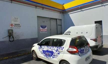 Salão Comercial para Locação em Itaquaquecetuba, Vila Ursulina, 2 banheiros, 2 vagas