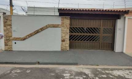 Casa com 2 dormitórios à venda, 137 m² por R$ 595.000,00 - Jardim Pacaembu - Jundiaí/SP