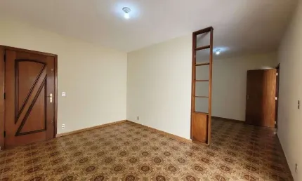 Imóvel à venda em Jundiaí-SP: Casa de 3 quartos, 1 suíte, 2 salas, 2 banheiros e 120m² no Parque Brasília - R$ 640.000,00