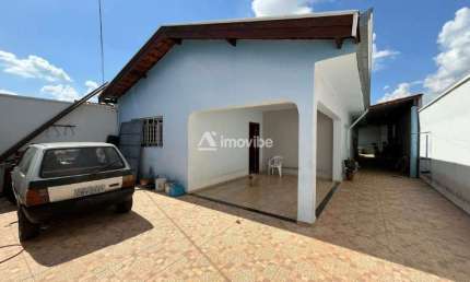 Casa á venda com 250m² de terreno e 150m² de construção com 02 dormitórios no Bairro Santa Inês em Santa Barbara d´Oeste/SP.