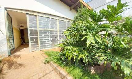 Casa Comercial com 7 Salas Amplas, na Vila Breda, em Santa Bárbara D'Oeste SP