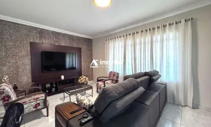 CASA 3 DORMITÓRIOS, 1 SUÍTE, 4 VAGAS EM AMERICANA-SP