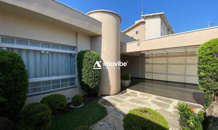 Casa à venda com 05 dormitórios, no Jd. São Pedro, em Americana–SP