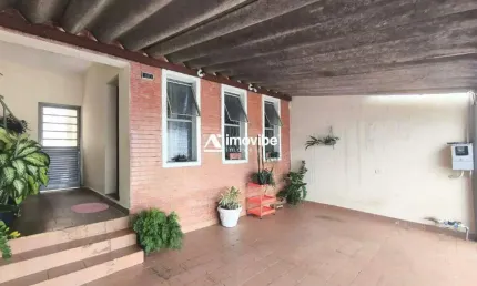 Ótima Casa Térrea com Edícula – Aceita Financiamento! ????