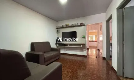 Casa à venda no bairro Vila Amorim, em Americana/SP.