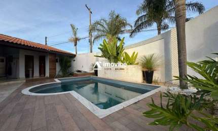 Casa com Piscina e 03 dormitórios no Jaguari em Americana/SP