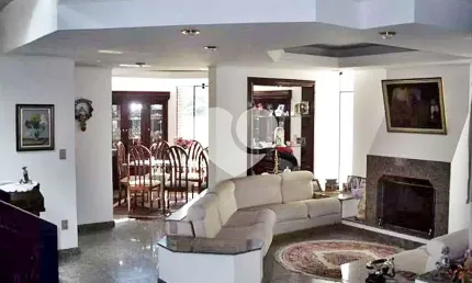 Sobrado Tremembé | 500m² | 3 Suítes | 6 Vagas | Espaço Gourmet | Lareira