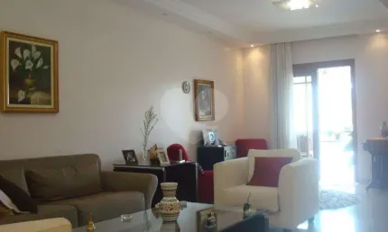 Casa Jardim França | 4 Suítes | 500m² | 4 Vagas | Espaço Gourmet | Boa Localização