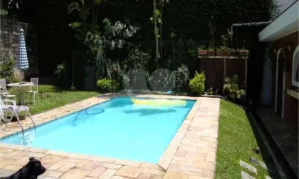 CASA TÉRREA MARAVILHOSA A VENDA NO TREMEMBÉ - 4 DORMS (2 SUÍTES) E 5 VAGAS DE GARAGEM