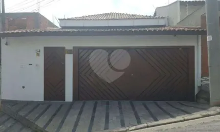 Casa Térrea Jardim França | 280m² | 3 Dormitórios (1 Suíte) | 3 Vagas | Boa Localização