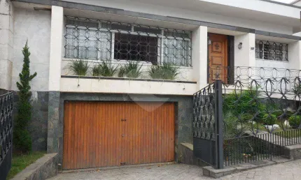 Casa Jardim França | 732m² | 4 Suítes | 5 Vagas | Espaço Gourmet | Lazer Completo