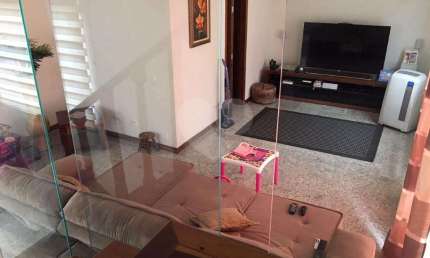 Sobrado para venda tem 3 vagas e 3 quartos em Palmas de Tremembé - São Paulo - SP.