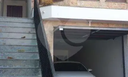 Sobrado maravilhoso com tudo amplo equipado com ar-condicionado e espaço para fazer piscina!!
