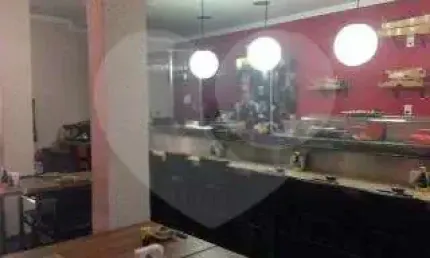 Imóvel comercial e residencial, com 3 casas e um salão comercial região da avenida braz leme