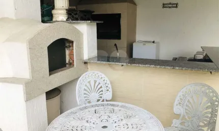 SOBRADO A VENDA NO TREMEMBÉ - 3 DORMS. (1 SUÍTE) E 5 VAGAS