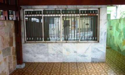 Sobrado na Vila Aurora à venda com 3 quartos, 1 suíte, 2 vagas.
