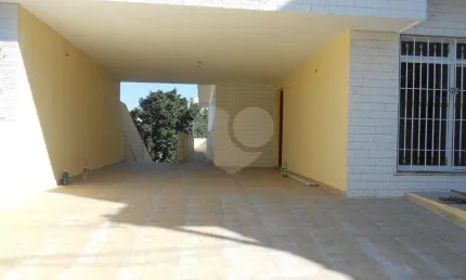 Casa Com 3 dormitórios no Bairro Vila Gustavo - São Paulo