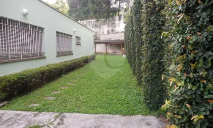 JARDIM FRANÇA MARAVILHOSA RESIDENCIA  térrea à venda com imenso espaço verde!!