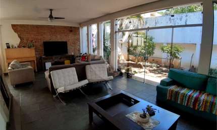 Casa com 5 dormitórios sendo 2 suítes e 7 vagas a venda nas Palmas do Tremembé