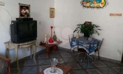 Casa com 2 quartos à venda na Travessa Correntinos, 240, Tremembé, São Paulo