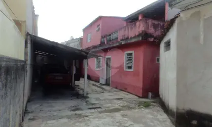 Excelente terreno de 500 metros, com 10 de frente e 50 de fundos, região incrível!!