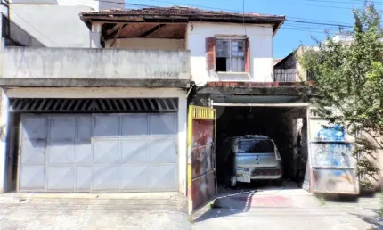 Investir é bom! Lucrar muito mais... terreno 10 x 50 com 4 casas, documentação ok!