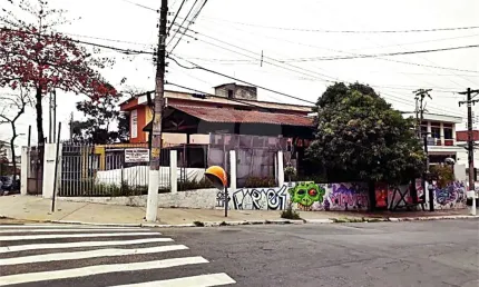 Terreno à venda na Sebastião Rodrigues, Vila Madalena, São Paulo