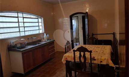 Sobrado no bairro do Limão com 3 dormitórios, sendo 1 suíte, 3 banheiros, 2 vagas de garagem,