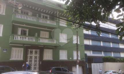 Apto com 99m 3 dorm 1 suite  2 banheiros com 1 vaga de garagem