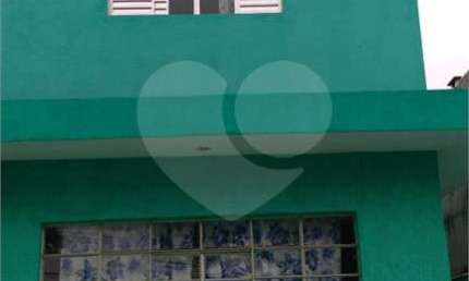 Sobrado bem localizado no Bairro de Artur Alvim - Casa Vendo Oportunidade