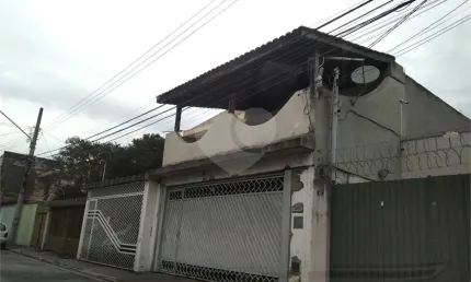 Sobrado ( *não germinado* ) bem localizado na Vila Galvão - Guarulhos/SP