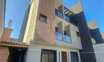 sobrado tres quartos sendo tres suites duas vagas santa terezinha
