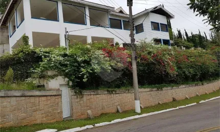 Casa na Serra da Cantareira no Condomínio Suíça da Cantareira aceita permuta faltando acabamento!!!!