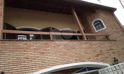 LINDO SOBRADO - Estilo COLONIAL AMERICANO -  302,50m² - 04 quartos - 10 VAGAS - JARDIM FRANÇA